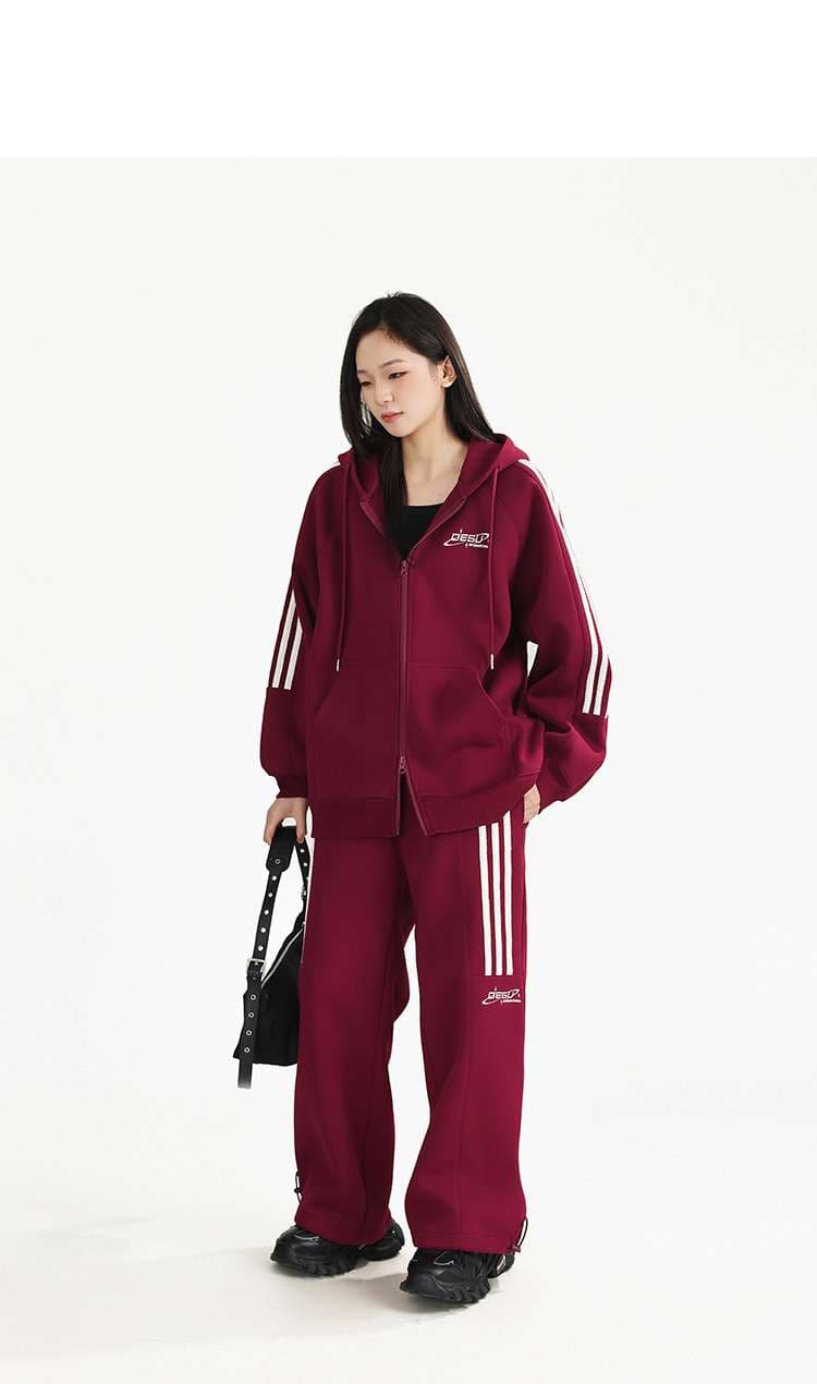 セットアップ スポーティーな3本ラインパーカー