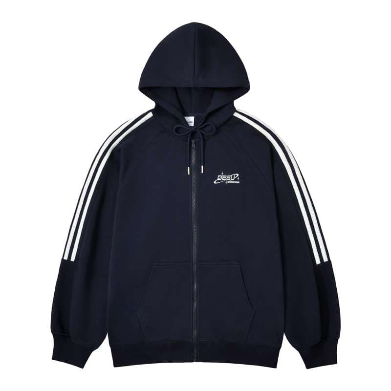 セットアップ スポーティーな3本ラインパーカー