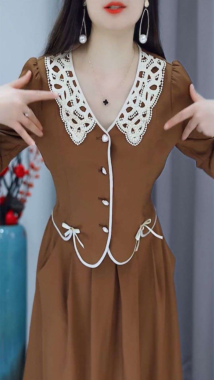 レース襟リボン付きセットアップ