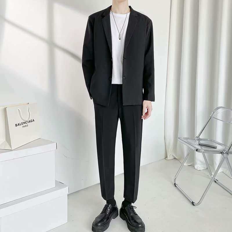 モダンミニマルセットアップスーツ