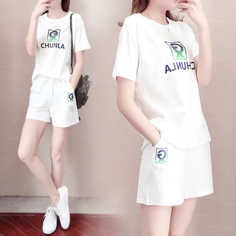 セットアップ チュンラ ロゴ入りTシャツ&ショートパンツセット