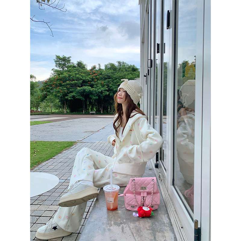 セットアップ 花柄刺繍ジップアップパーカー