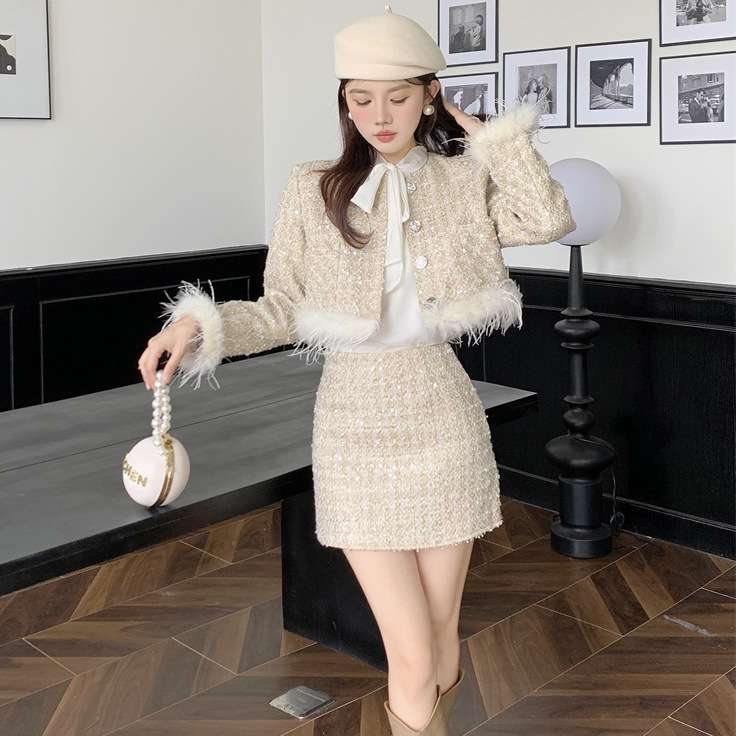 フェザー付きツイードセットアップ